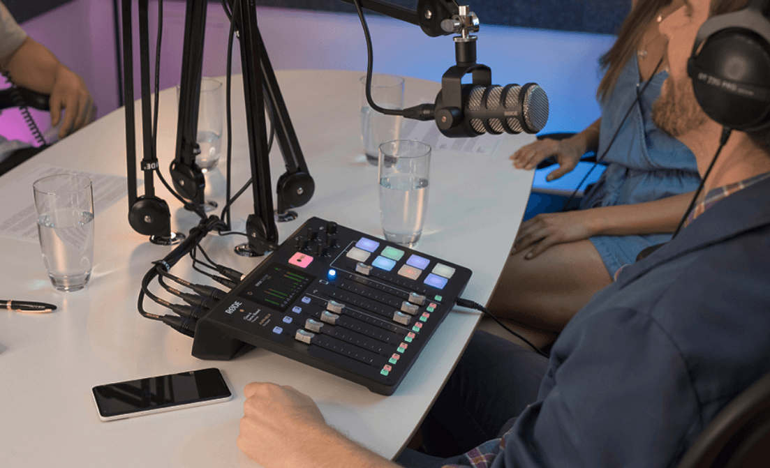 rodecaster-pro-studio Podcasting